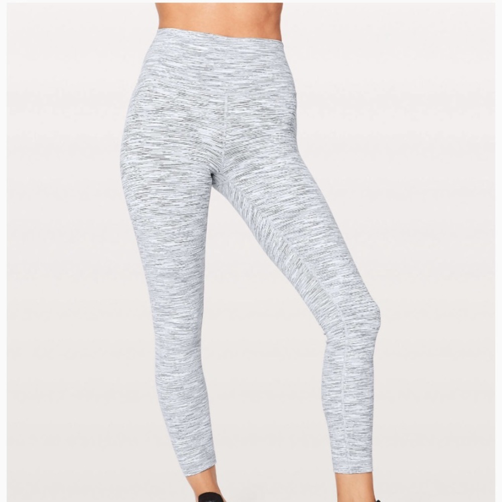 ISO: 25' Wunder Under High Rise 7/8 pant